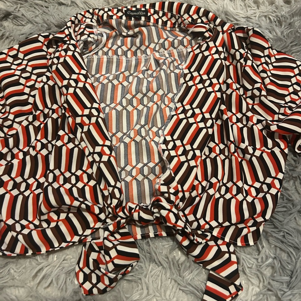 Women's Geometric Tie-Front Top - Red and Black